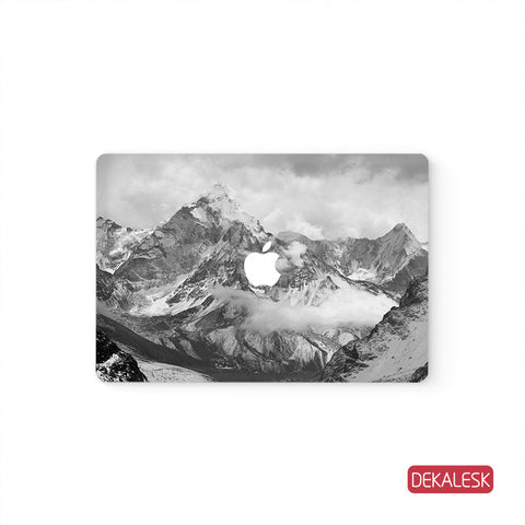 Snowy Mountains - MacBook Skin - DEKALESK