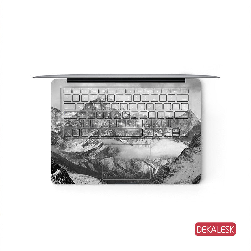 Snowy Mountains - MacBook Keyboard Skin - DEKALESK