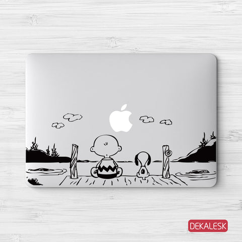 Charlie Brown & Snoopy - MacBook Decal - DEKALESK